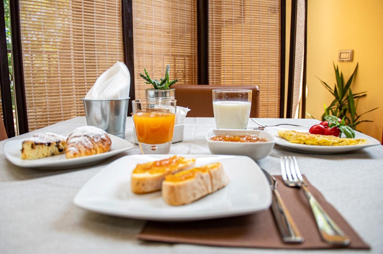 Milomax Hotel 2*